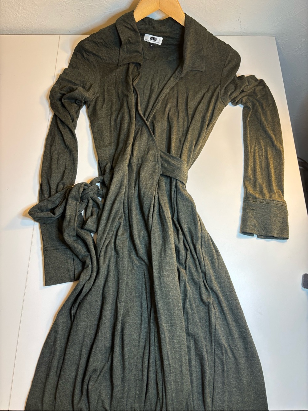 Diane Von Furstenberg green long sleeve wrap dress